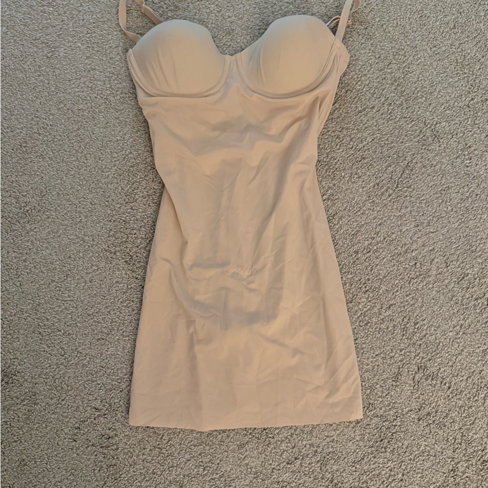 Maidenform Light Beige Shapewear Slip